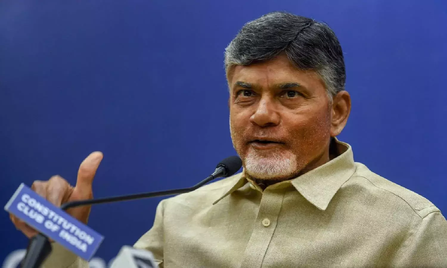 `Mad Tughlaq is ruining Andhra: Naidu lambasts Jagan