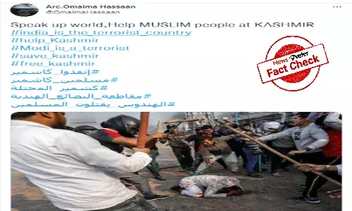 Fact Check: Image of 2020 Delhi riots passed off as persecution of Kashmiri Muslims