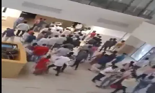 AP: Tension after `YSRCP cadres attack TDP offices, Naidu calls for bandh