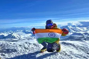 Mountains make me feel afraid and protected, vulnerable and confident: Anurag Nallavelli Mountains make me feel afraid and protected, vulnerable and confident: Anurag Nallavelli
