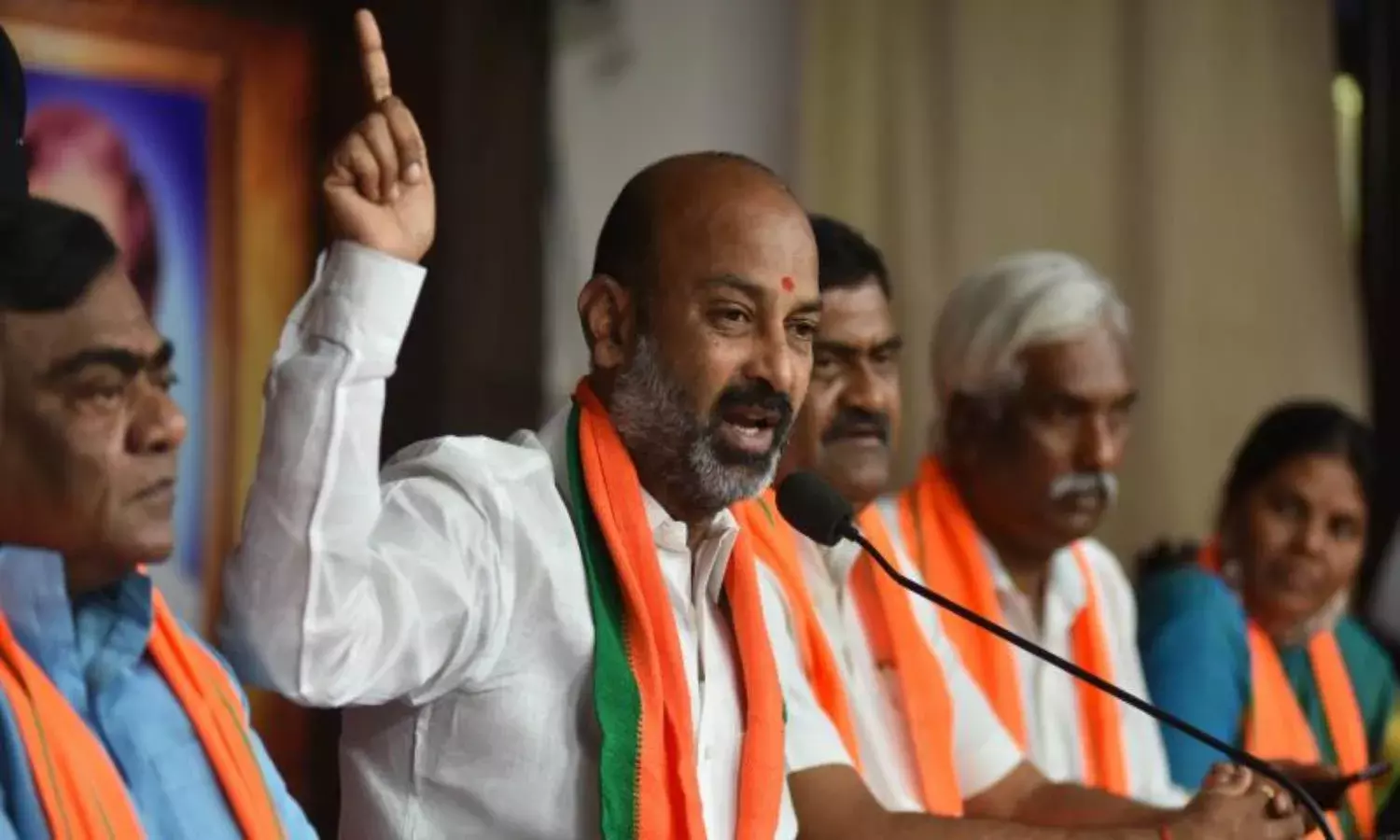 TRS using ambulances to distribute money in Huzarabad; throws party for POs:  BJP to EC