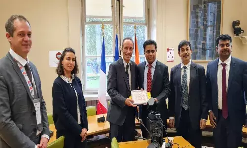 KTR in Paris: TS minister meets CEO of transport giant Keolis Group