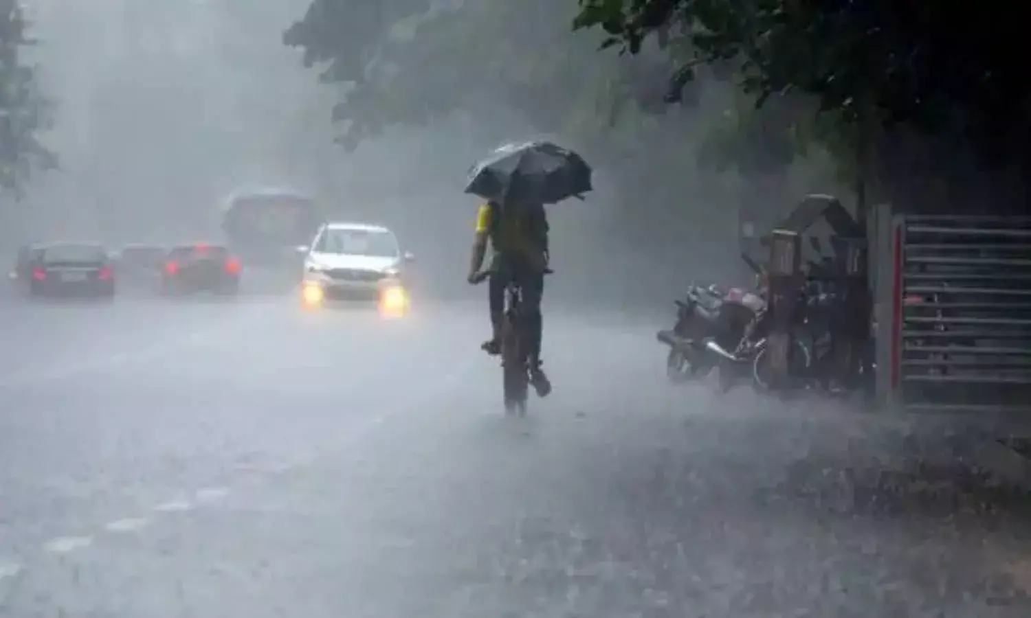 Heavy rains in TS for next 4 days; temperatures to dip in Hyderabad