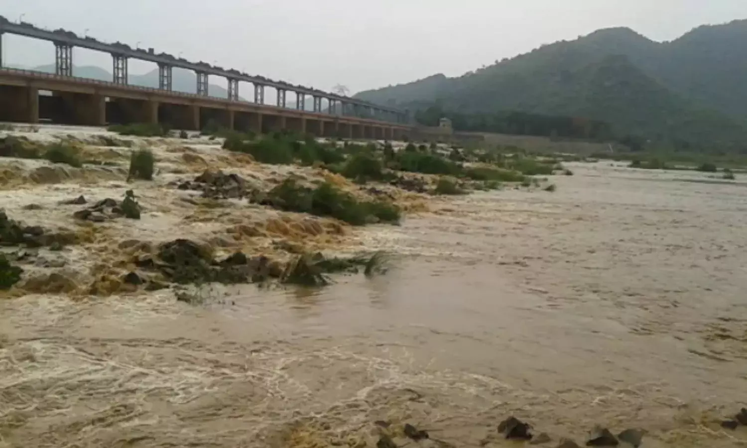 Jagan to meet Naveen Patnaik, discuss Neradi barrage