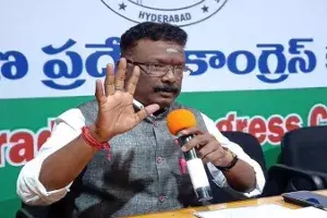 COVID-19: Congress leader approaches TS HC, seeks Rs 50k for kins of 1.2L victims COVID-19: Congress leader approaches TS HC, seeks Rs 50k for kins of 1.2L victims