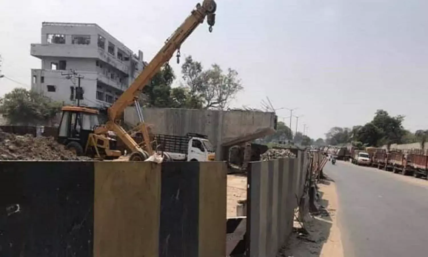 As work on Bahadurpura flyover begins, here are alternative routes to take