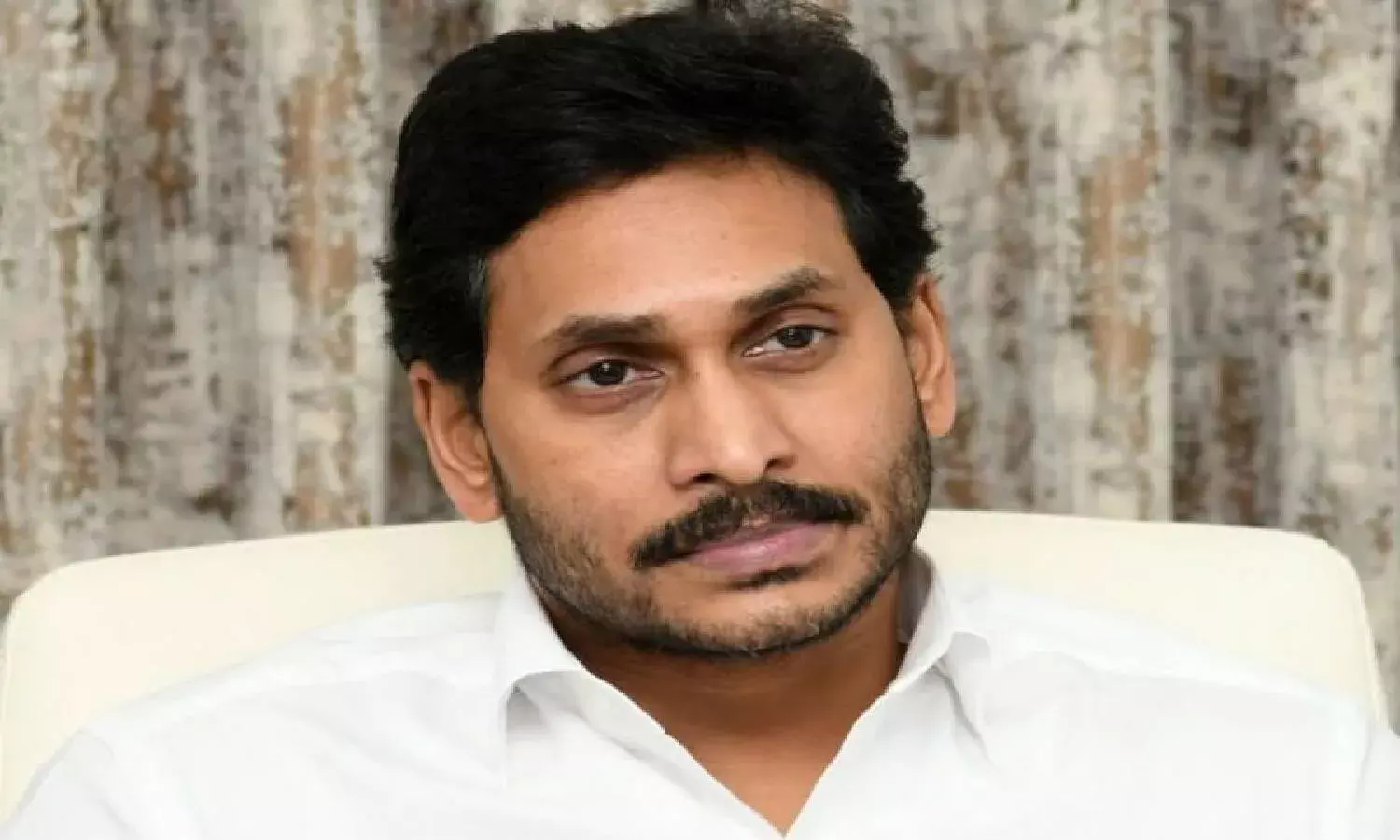 Naidu resorting to theatrics, trying to politicize issues: Jagan