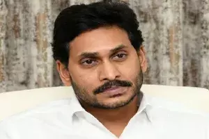 Naidu resorting to theatrics, trying to politicize issues: Jagan Naidu resorting to theatrics, trying to politicize issues: Jagan