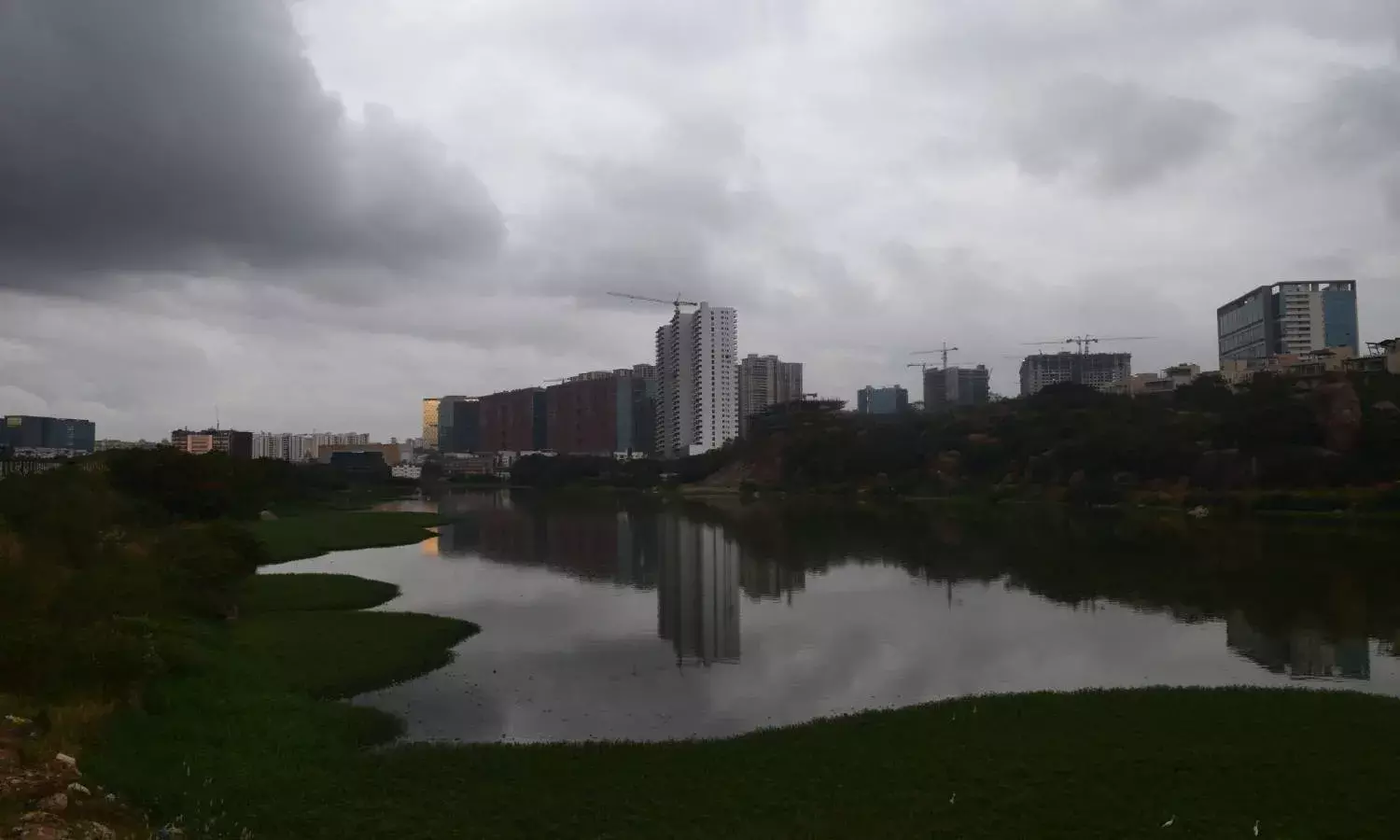 Vent your weeks exhaustion, breathe a new lease of life at Khajaguda Lake