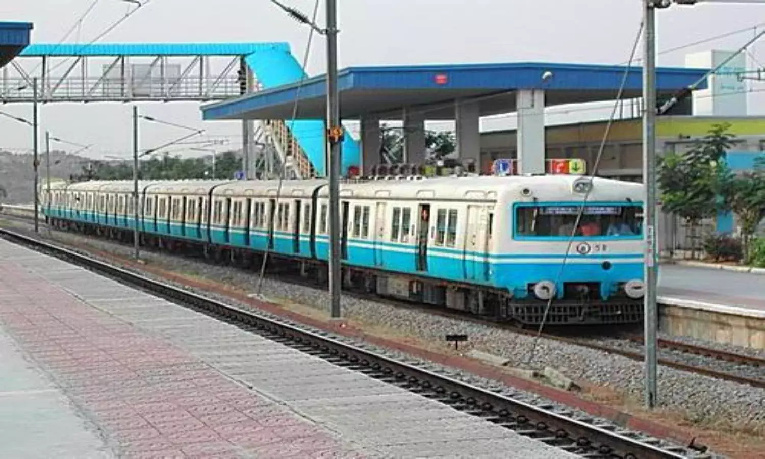 Attn Hyd passengers: Check travel plans, SCR has canceled 24 MMTS trains for 2 days