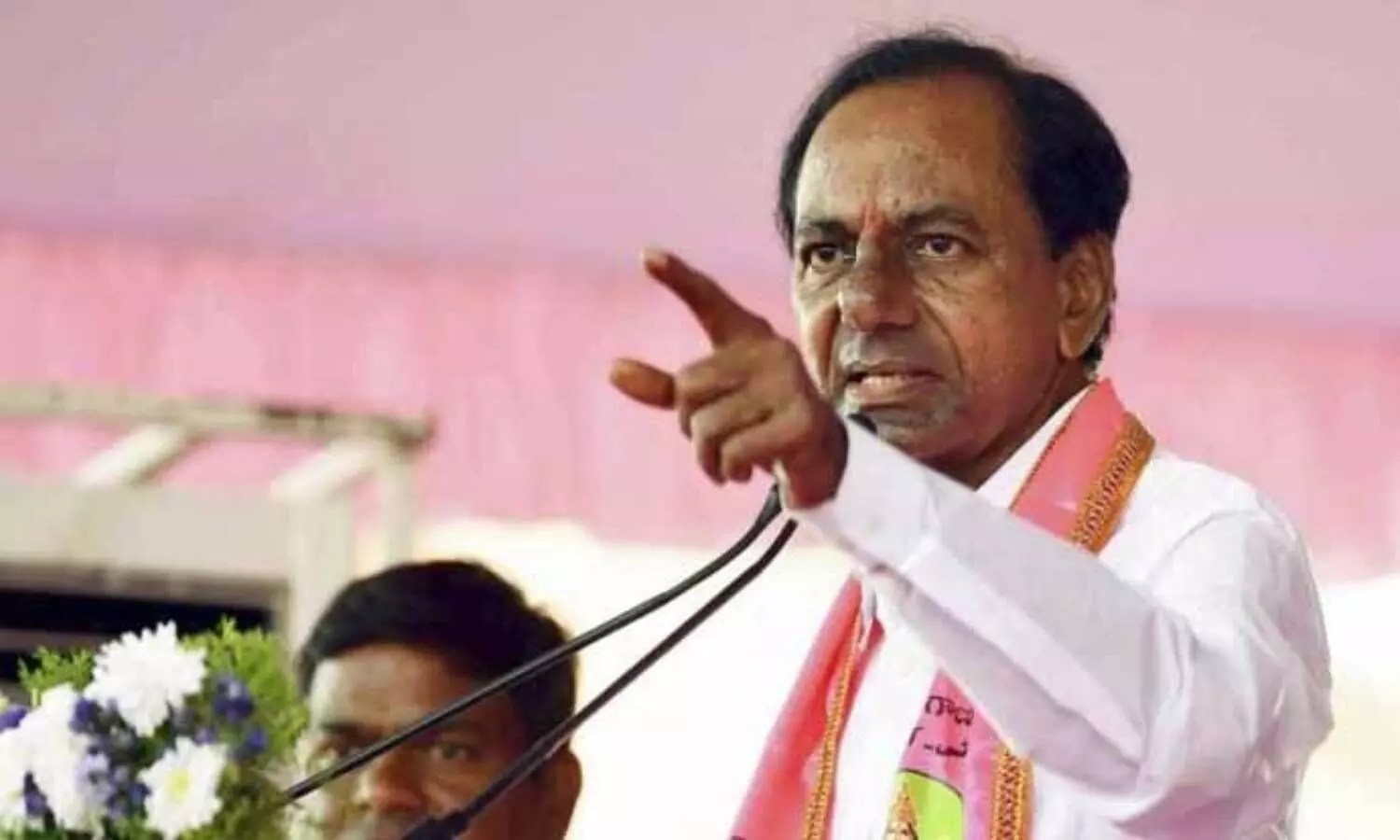 Take on Centre in parliament, raise paddy procurement issue forcefully: KCR to MPs