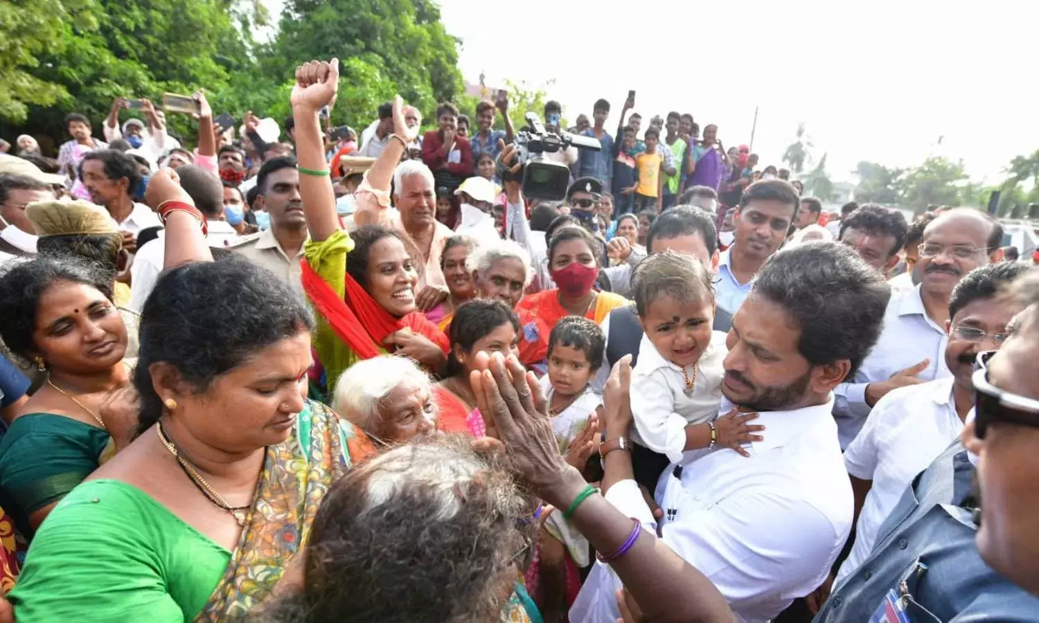 All 293 damaged houses to be rebuilt by state: Jagan visits flood-hit Kadapa