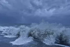 `Jawad: Extremely heavy rains likely to occur in coastal Andhra; navy on standby `Jawad: Extremely heavy rains likely to occur in coastal Andhra; navy on standby