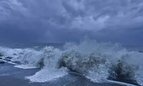 `Jawad: Extremely heavy rains likely to occur in coastal Andhra; navy on standby