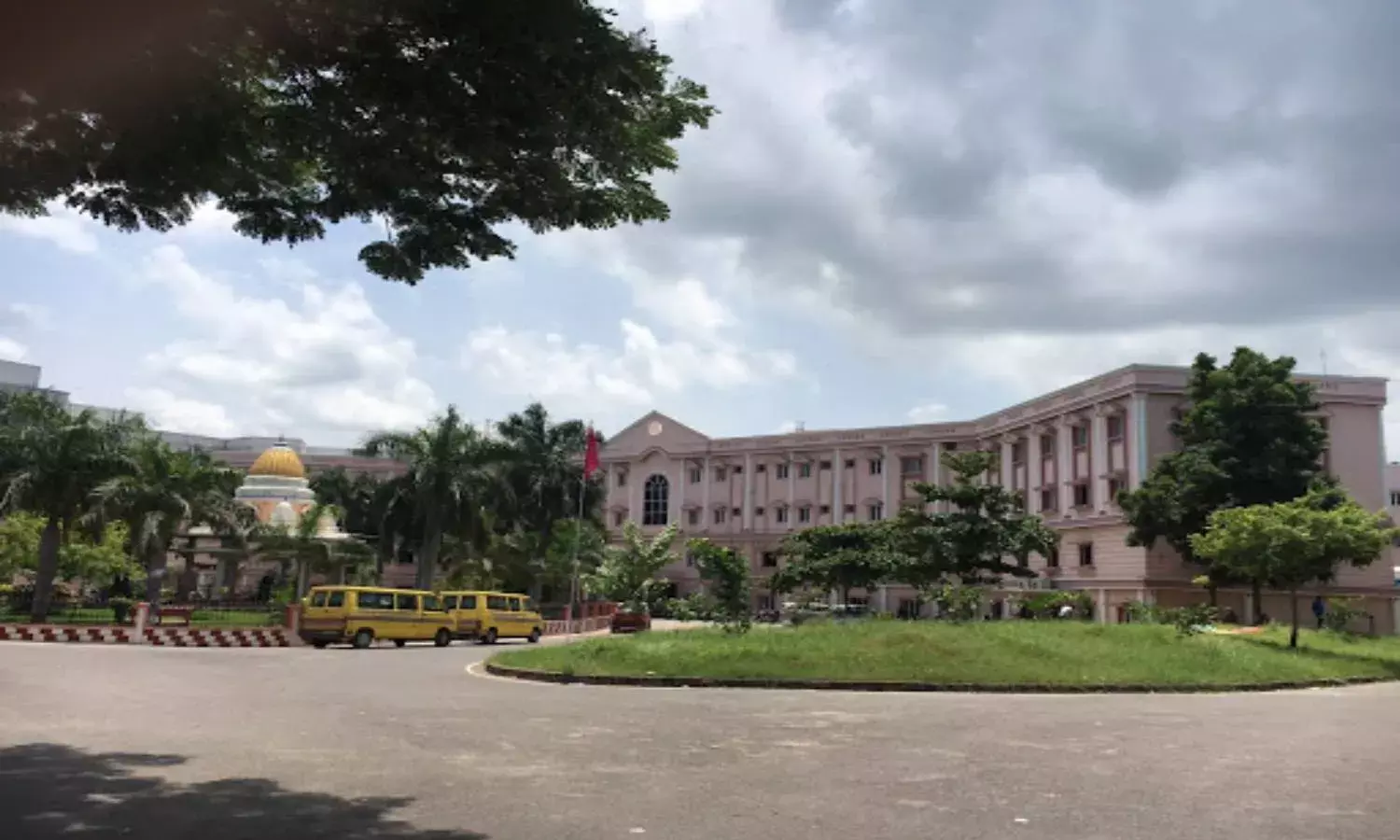 Karimnagar: Pvt medical college closed after 45 students test positive for COVID 19