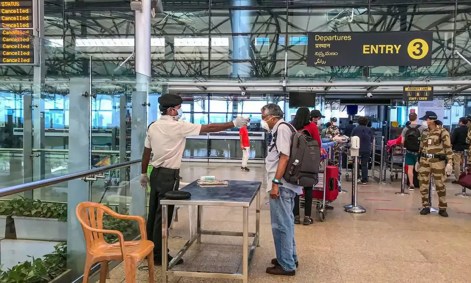 Omicron alert: 35YO Covid +ve passenger from UK tests negative for new variant