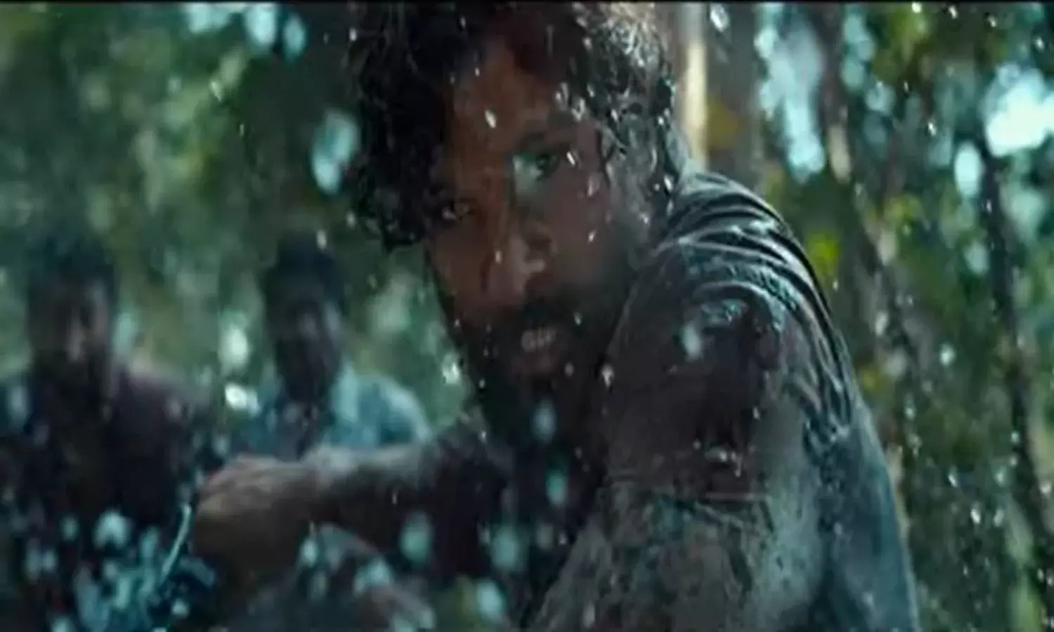 Watch: Trailer of Allu Arjuns Pushpa breaks internet; Fahadhs glimpse wins hearts