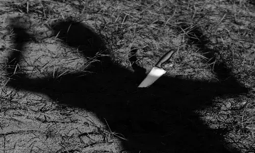 Nuzvid: Youth smothers grandfather to death, steals gold, cash; two held