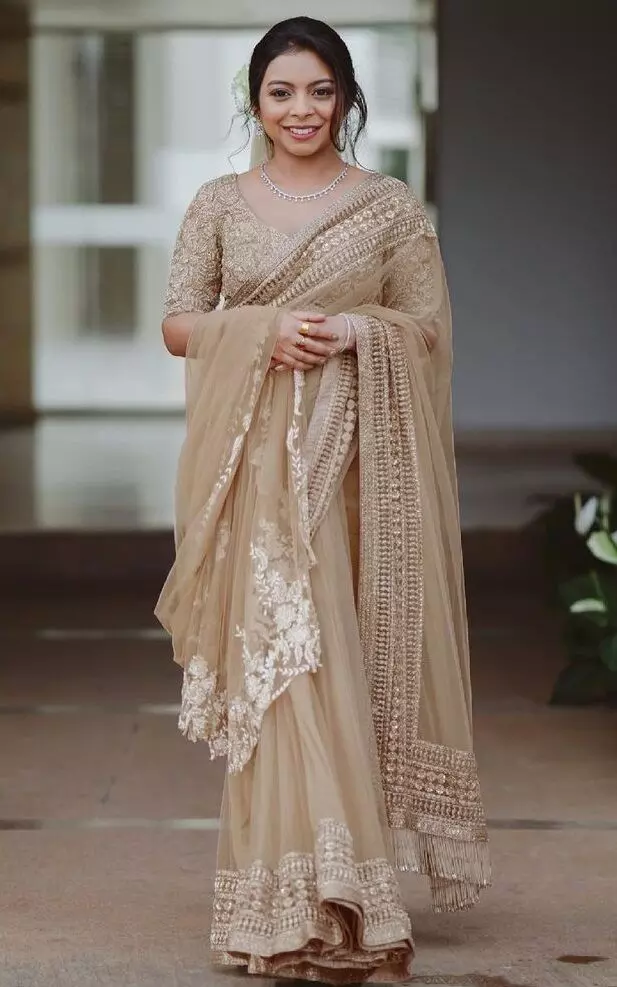 12 Handpicked Sarees for Weddings to Look Your Best, Plus Get the Lowdown  on Trending Blouse Designs in 2019