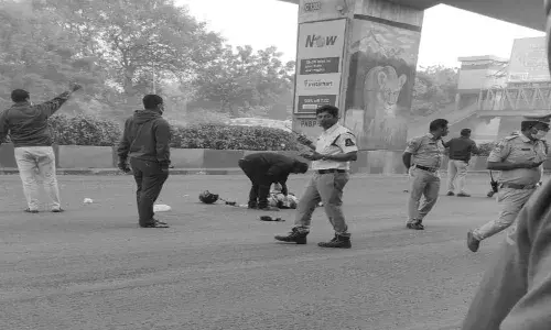 Journalist killed in road accident in Begumpet