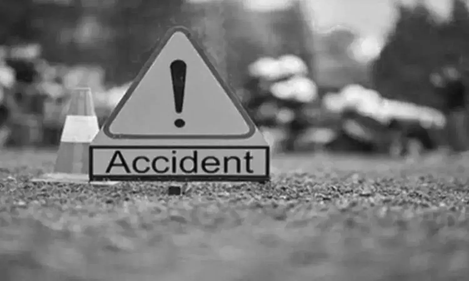 One killed, 3 injured in accident at Pedda Amberpet