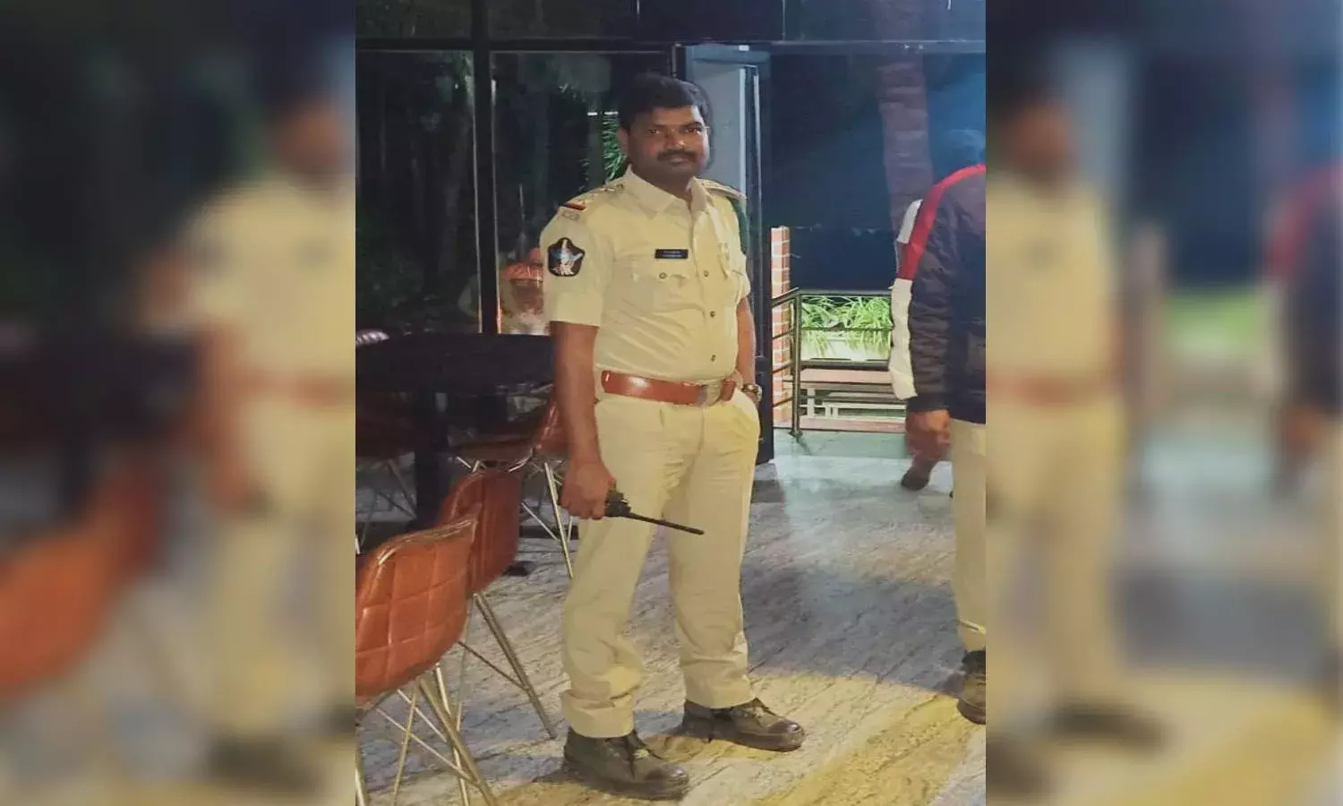 Vizianagaram: Reserve police inspector shot himself with service revolver; case registered