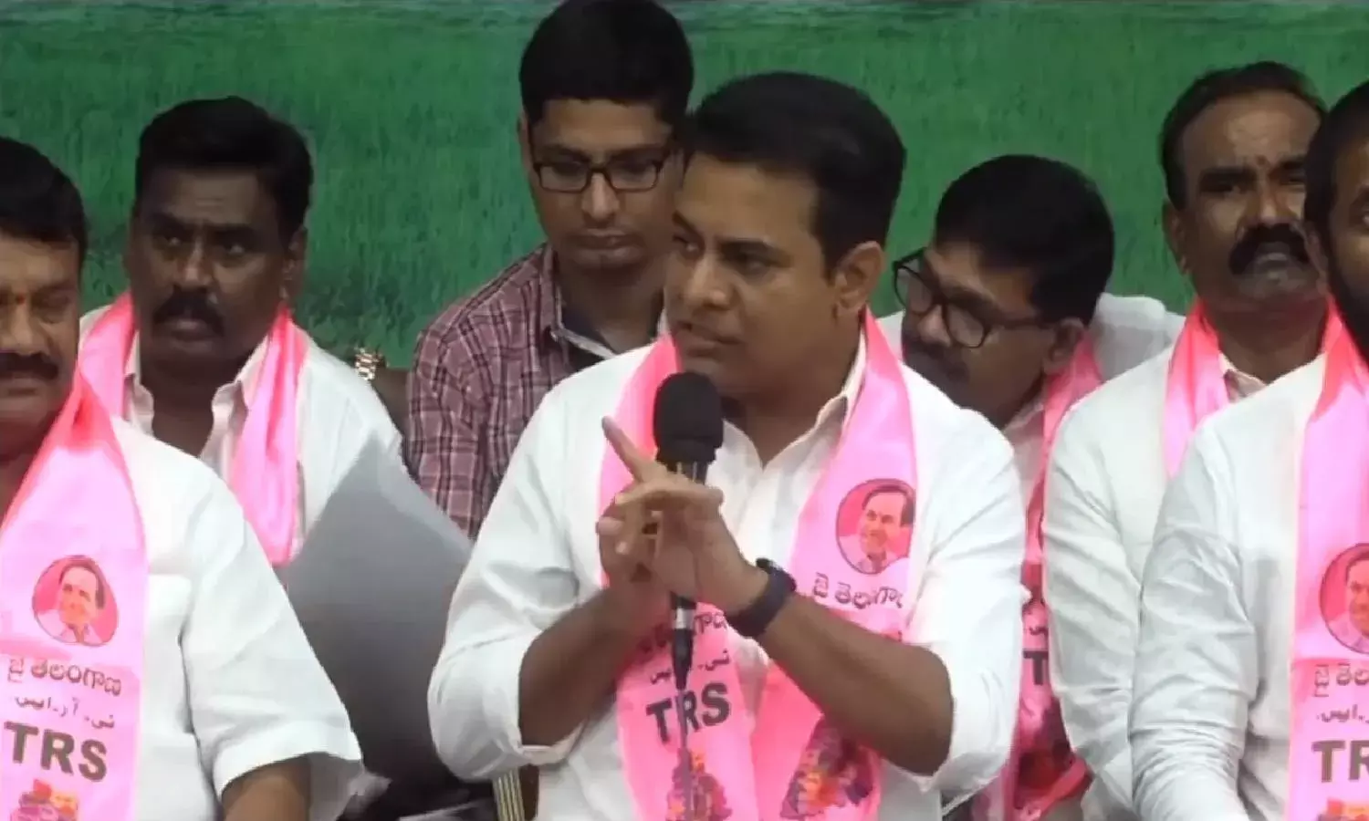 Bakwas Jhumla Party: KTR takes umbrage at Naddas allegation