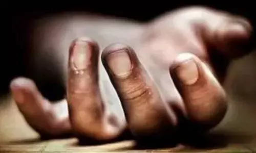 4 members of Telangana family die by suicide in Vijayawada
