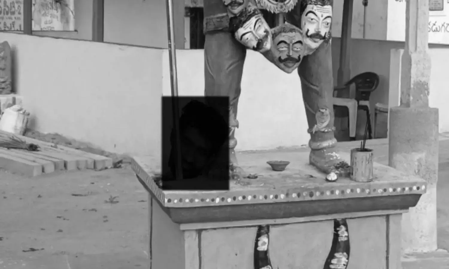 Mans severed head found in Nalgondas Mettu Mahankali temple