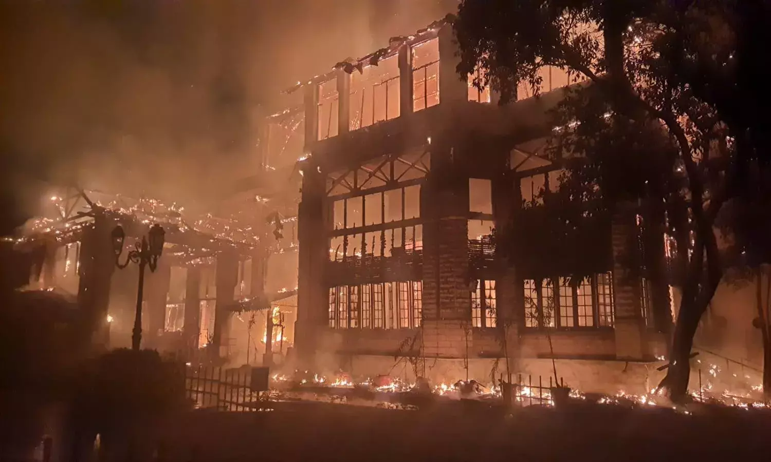 Iconic Secunderabad Club gutted down in fire
