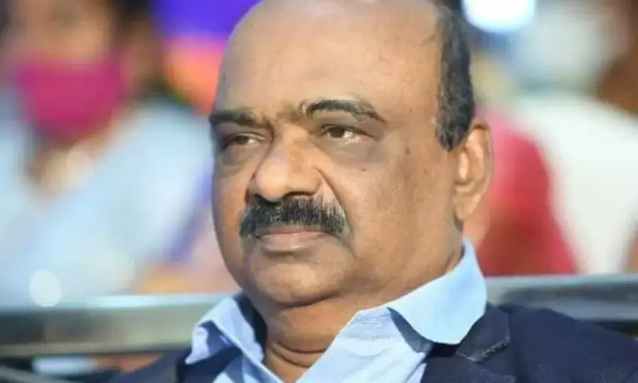 UoH professor Yendluri Sudhakar dies of heart attack in Hyderabad