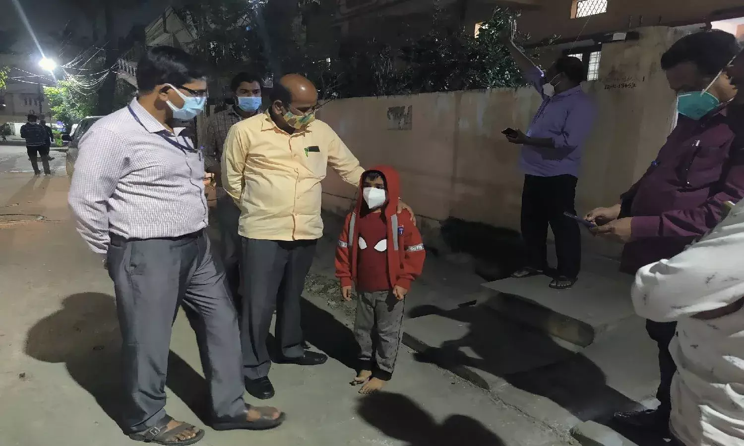 A boys cute letter to KTR hastens footpath work in his street in Boudh Nagar