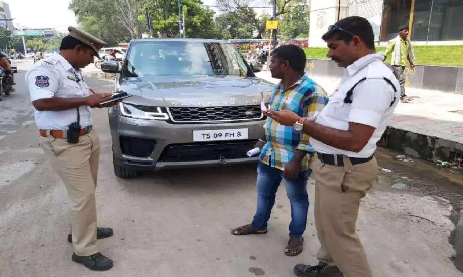 Rs.1cr fine collected for traffic violations in Rachakonda in a week; 8 killed in accidents
