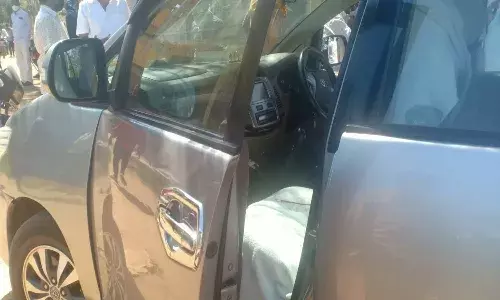 Armed persons steal Rs. 43L from realtor in Siddipet, injure one