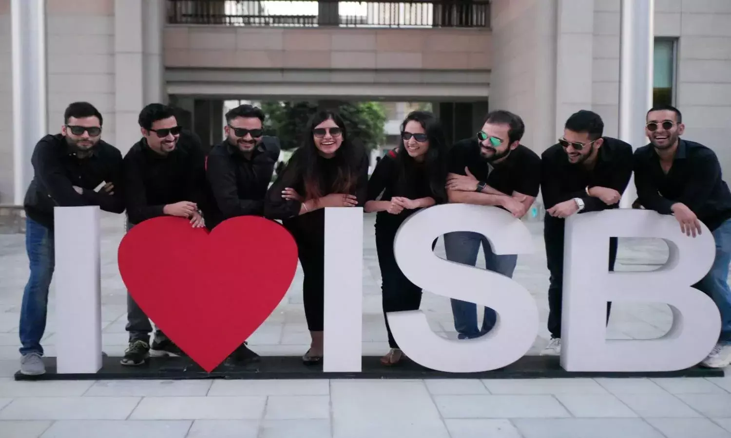 Its raining jobs for ISB MBA postgraduates: 2,066 placement offers, 20.78% increase in CTC