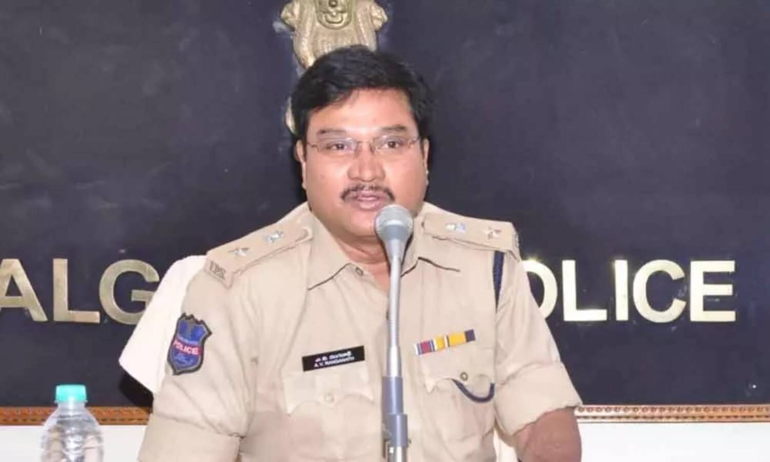 Rs 600 Cr Traffic unpaid challans pending since 2014 : Hyderabad Jt CP  Ranganath strategies 'modified enforcement'