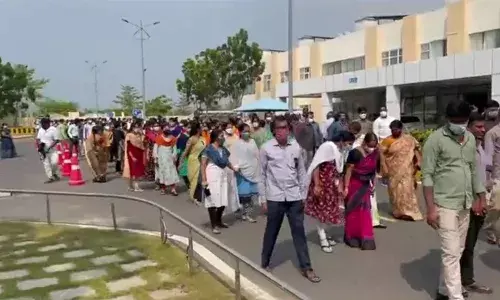 Pen down, App down: AP Sachivalayam staff protest govt order on new pay scales