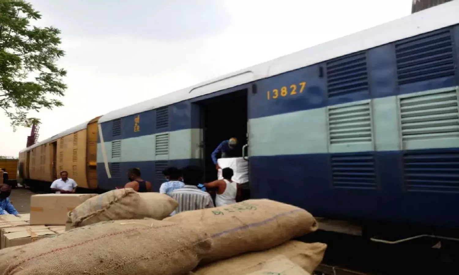 SCRs total freight loading crosses a whopping 96.3 MTs in FY2021-22