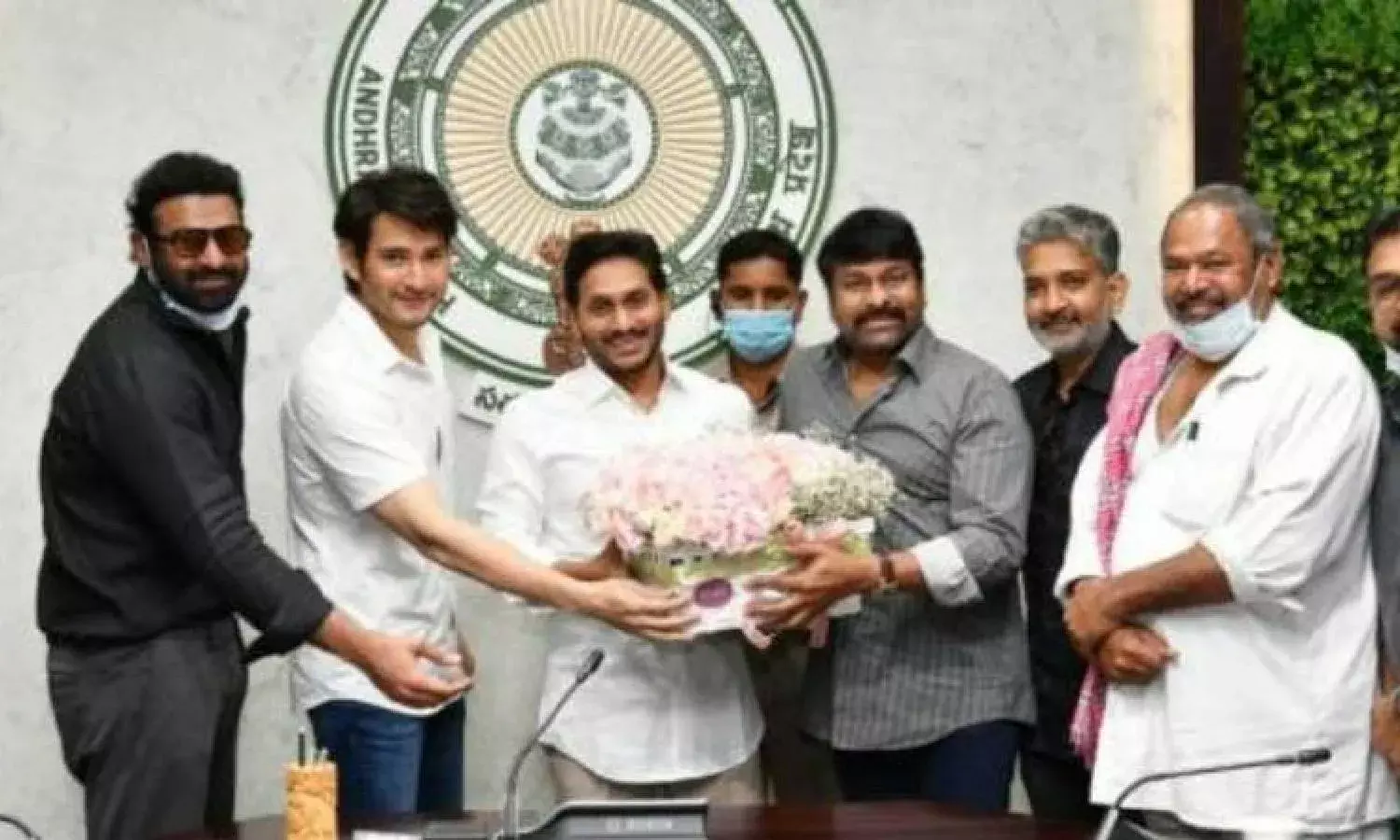 AP movie ticket issue: Chiranjeevi, Prabhas, Mahesh Babu meet Jagan; new order likely by Feb end