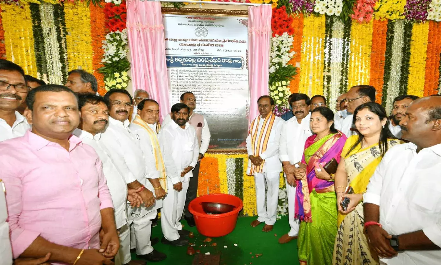 Bibi Nagar, Uppal, Bhongir, Hyderabad, Ghatkesar will become one corridor: KCR