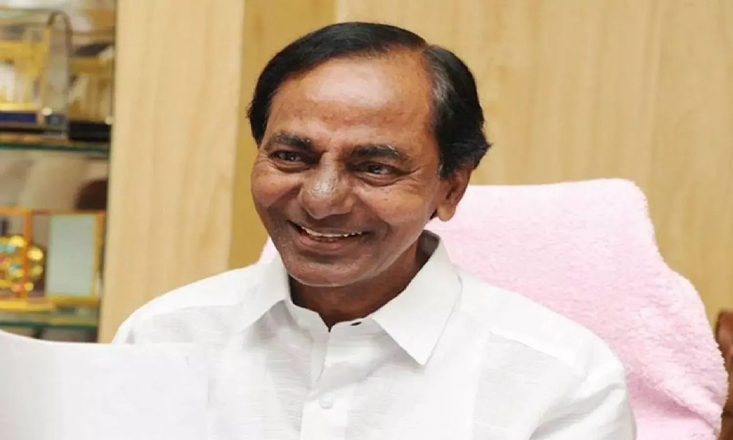 Abandoning political rivalries, BJP leaders wish KCR on his 67th birthday
