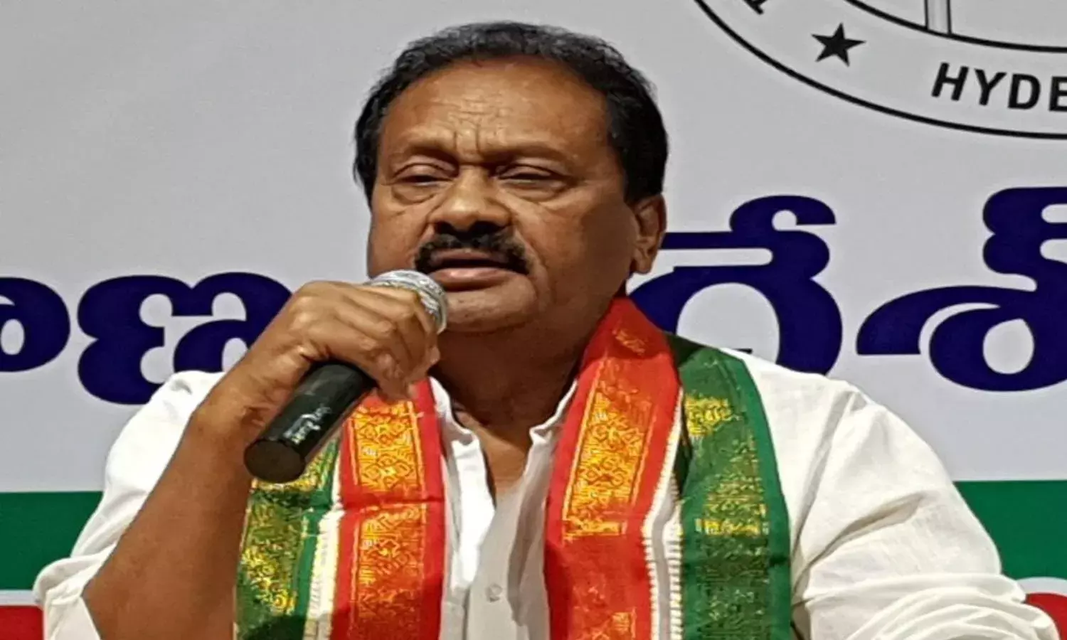 KCR treats TS as personal jagir, birthday celebrations misuse of state exchequer: Shabbir