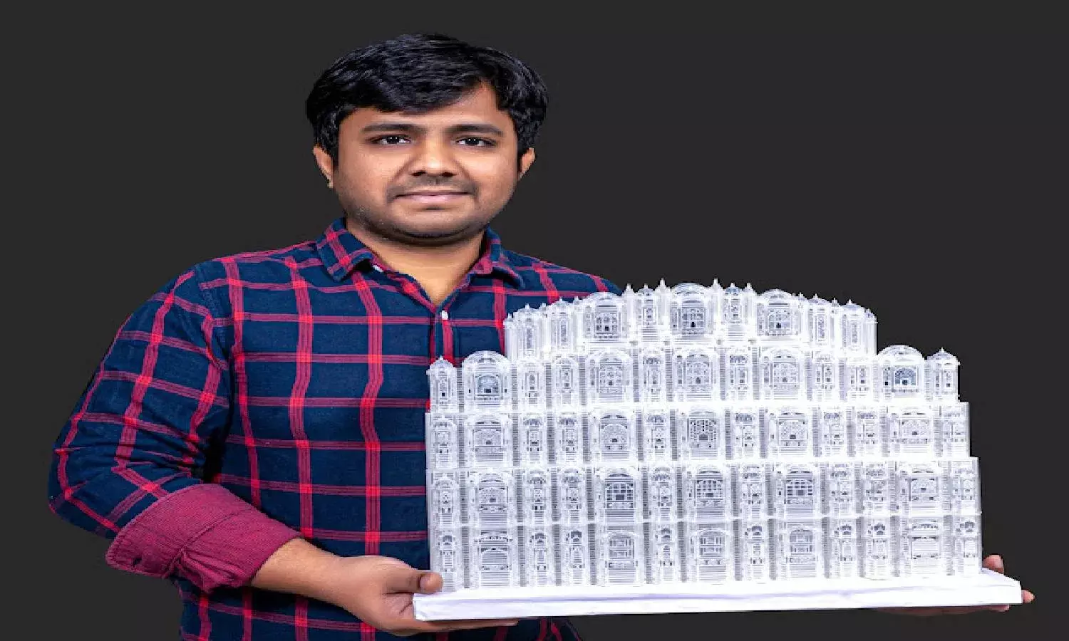 Hawa Mahal to Charminar: Dharmavaram painter uses pen refills to create replicas; saves environment