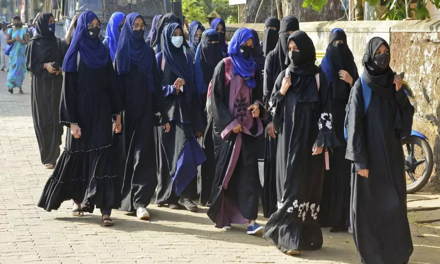 Protests after Prakasam school mistakenly accused of denying entry to hijab-wearing students