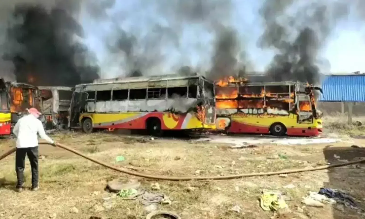 9 private buses gutted in fire in Ongole