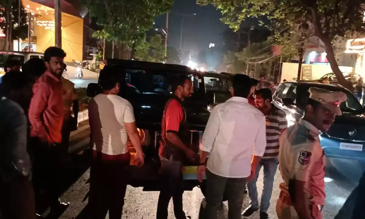SUV with TRS MLA sticker kills infant at Jubilee hills; CCTV, finger prints helps cops trace accused