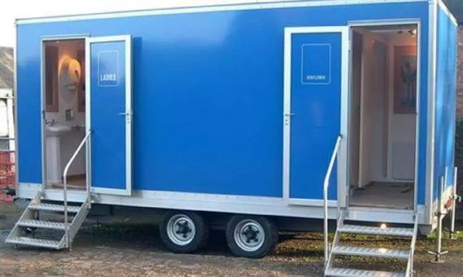 Gang steals portable public toilet from Malkajgiri and sells in Musheerabad, booked
