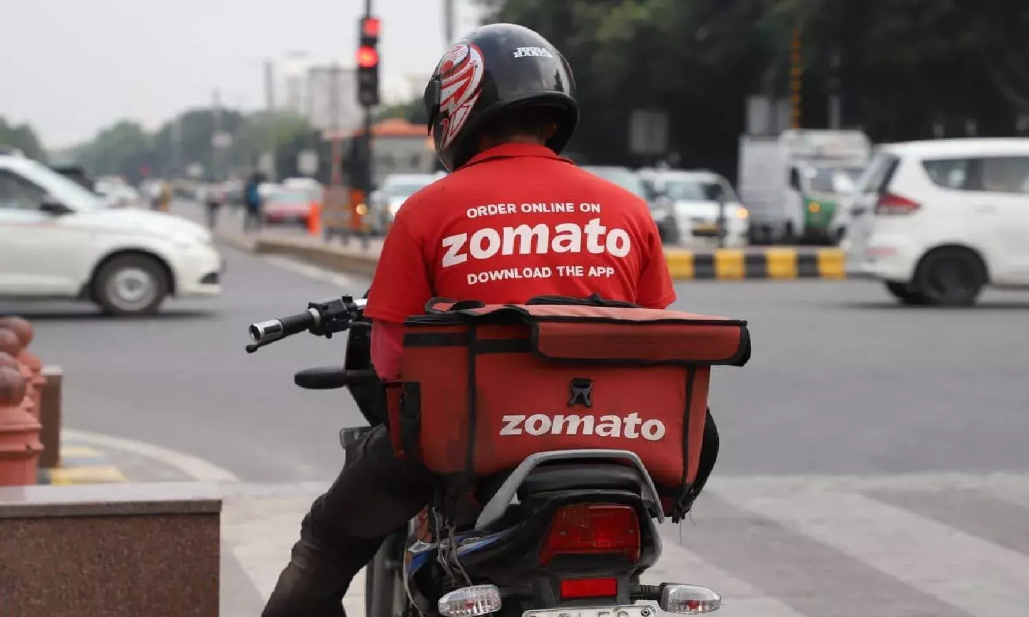 Zomatos 10-min food delivery service draws flak