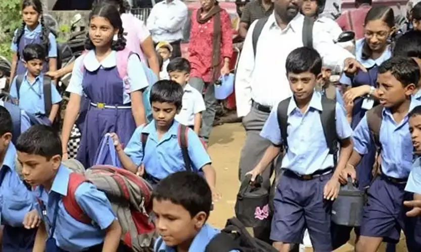 Fix 3-year upper fee limit for private school: HSPA to T Edu