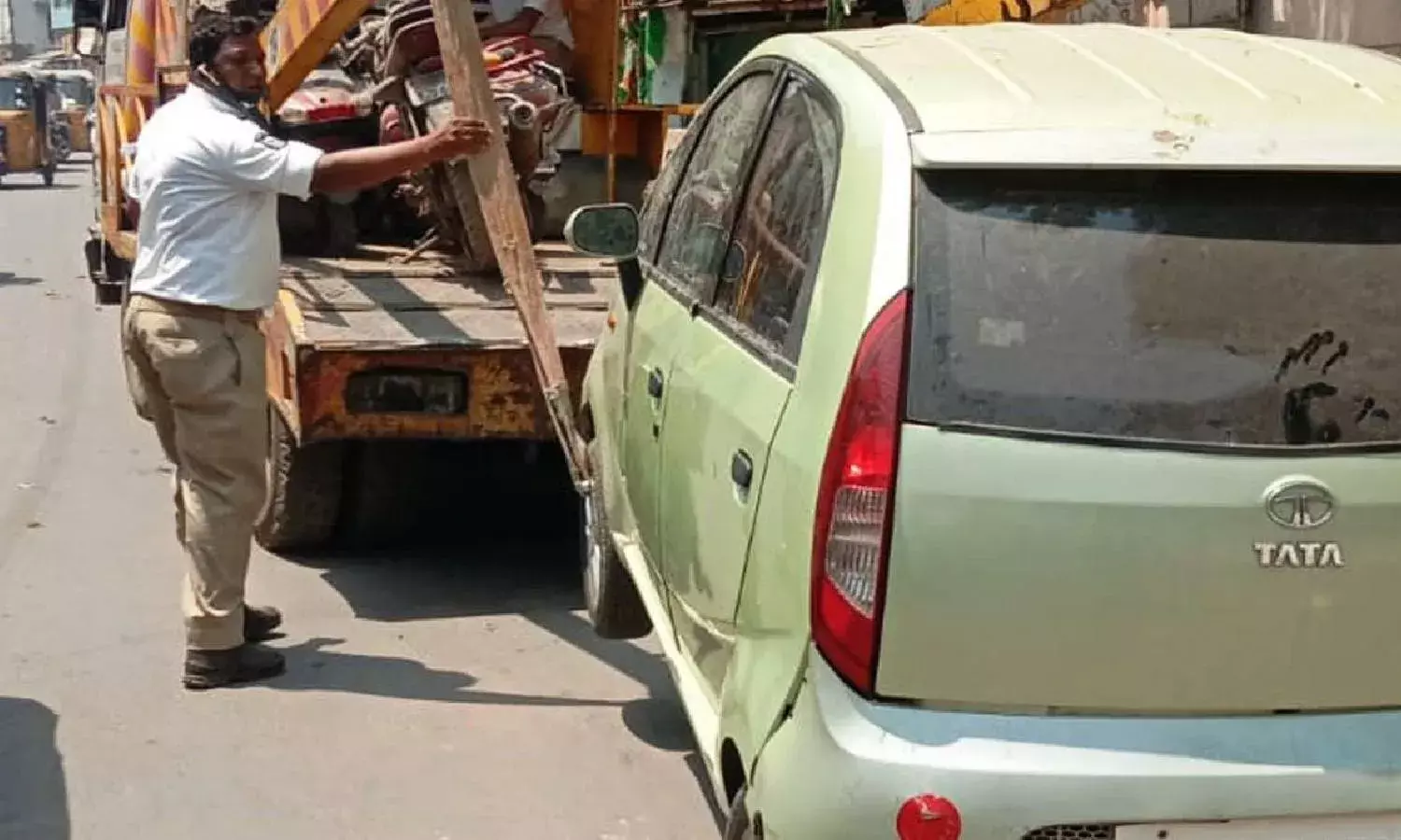 Special drive: 695 old, abandoned vehicles towed away by Hyderabad Traffic Police